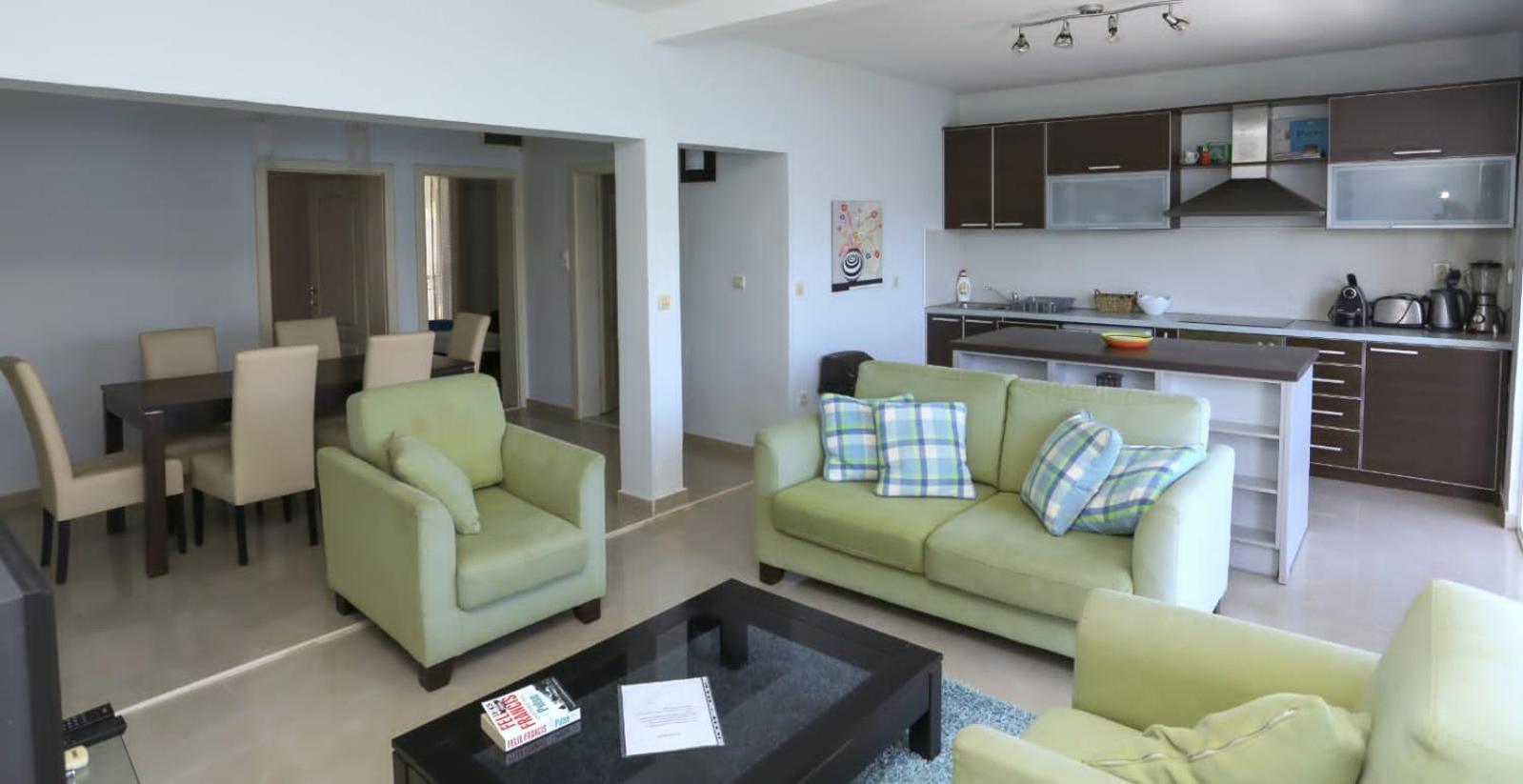 Mountain Bay Views Apartments Njivice Kültér fotó